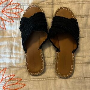American eagle black sandals